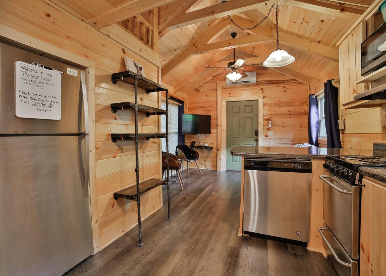 Thomas Cabin Forest Tiny Cabin With Hot Tub Τσαττανούγκα Εξωτερικό φωτογραφία